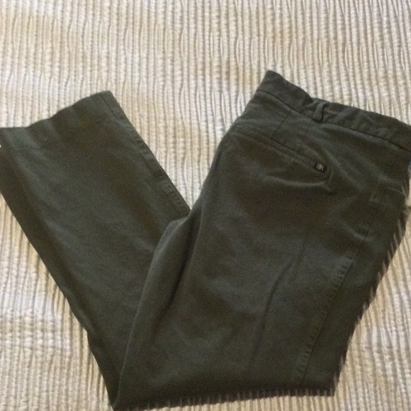Banana republic, size 4, cropped/ankle pants, Olive green EUC - Picture 1 of 3